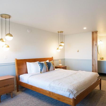 Seagull Bay Motel Bayfield Room photo