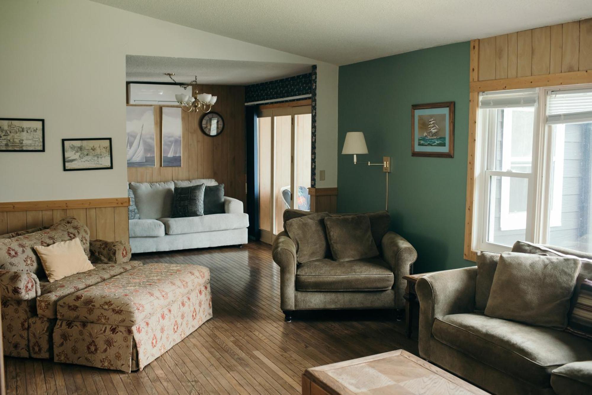 Seagull Bay Motel Bayfield Room photo