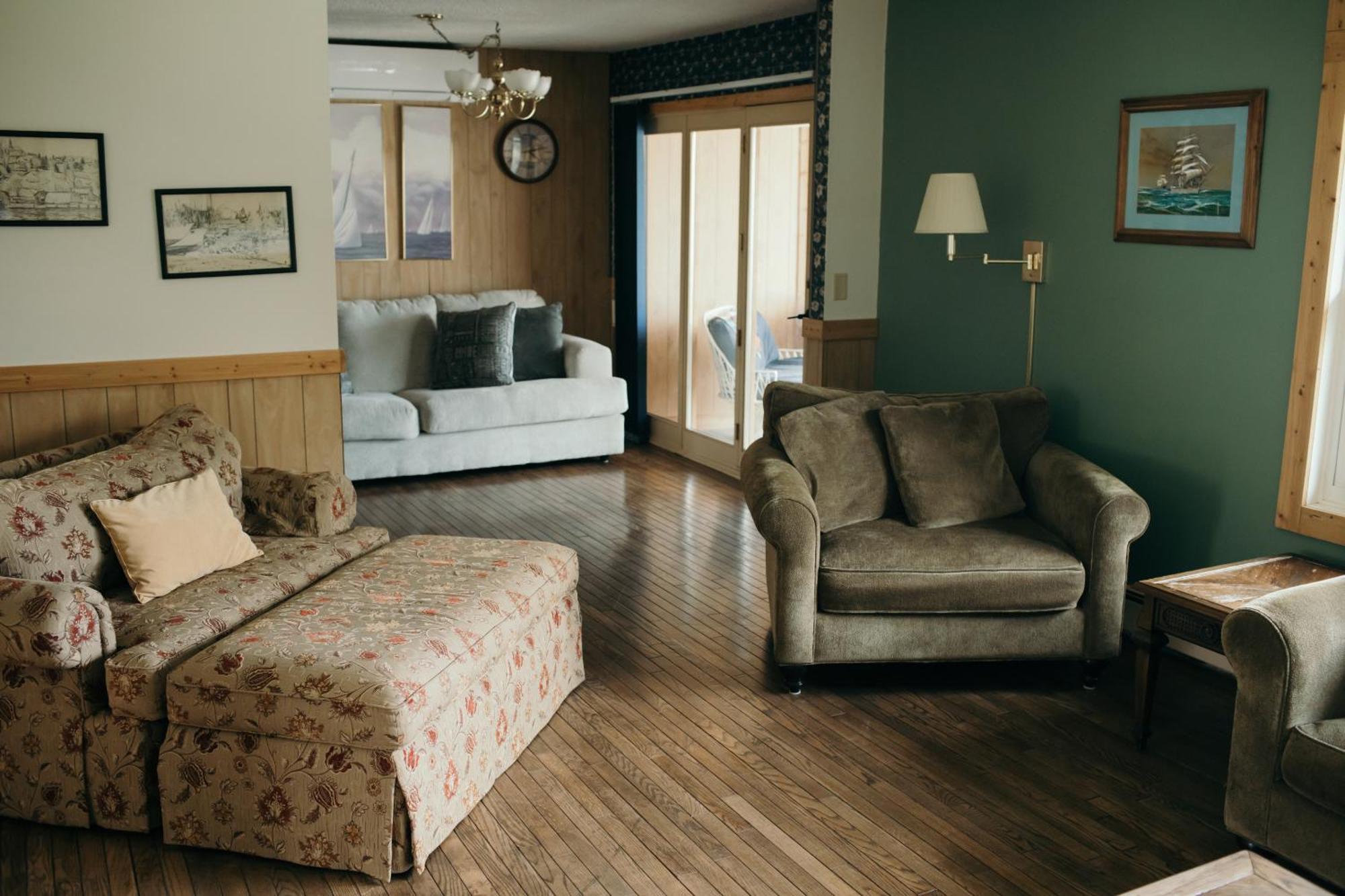 Seagull Bay Motel Bayfield Room photo